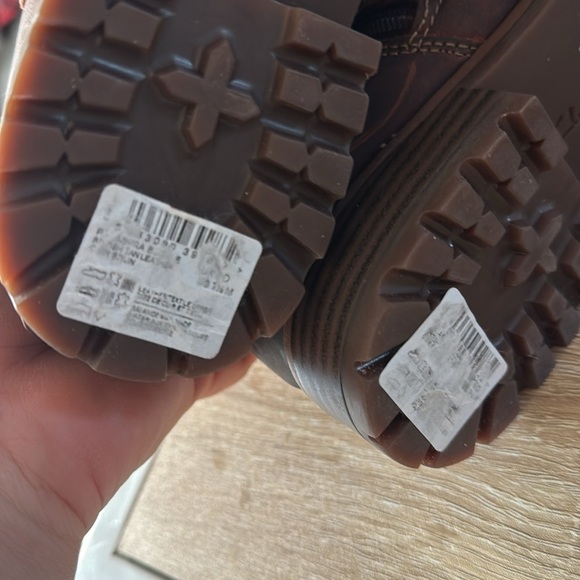 Clarks Aspra boots Buckle British Tan Leather 7.5 NWT distressed so comfortable - Picture 6 of 7